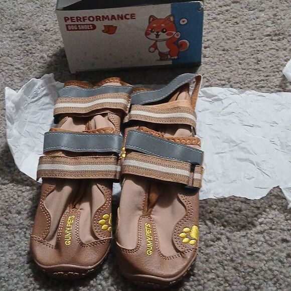 Dog Shoes Dog Boots & Paw Protectors Sz 6: 2.6''x3.0''(W*L) for 52-65 lbs NWT - Picture 1 of 12